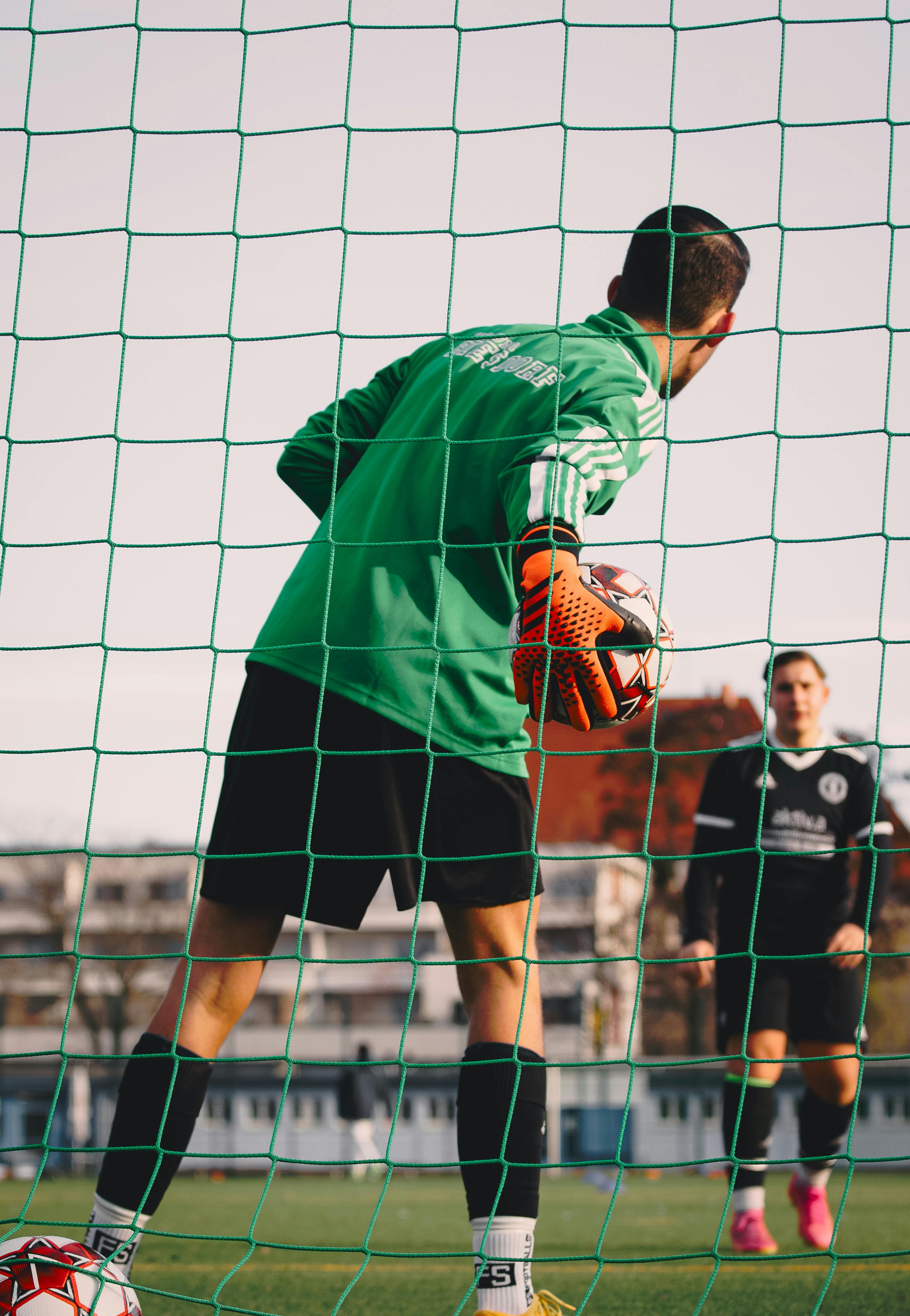 il en 🎖️ 足球直播：關注各大球場的現場直播與球迷氛圍  image 2